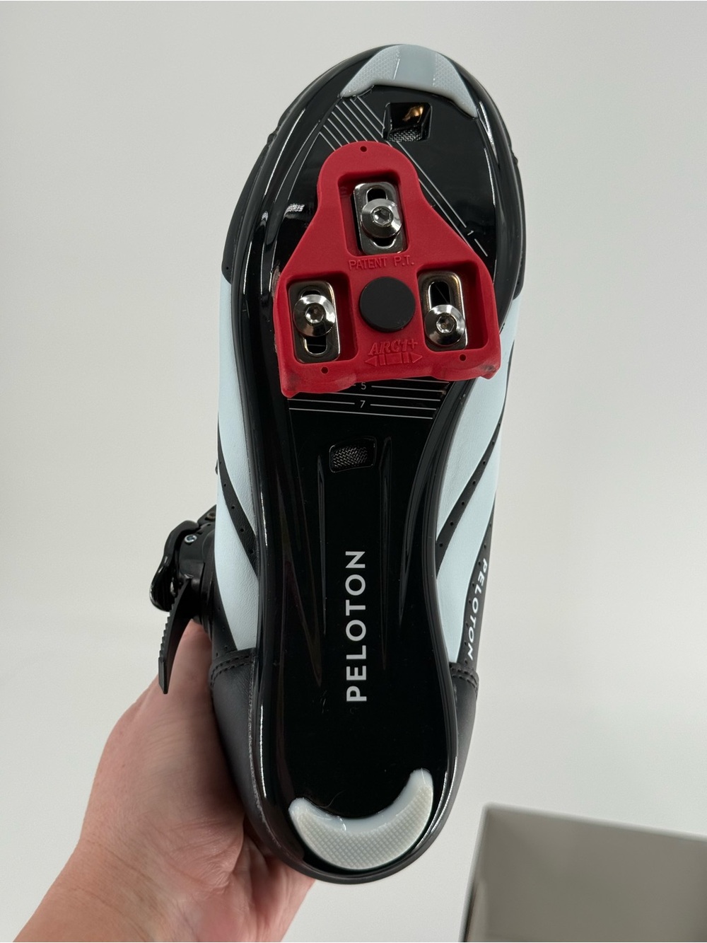 Peloton Cycling Shoes 40 / 9 - Picture 7 of 10